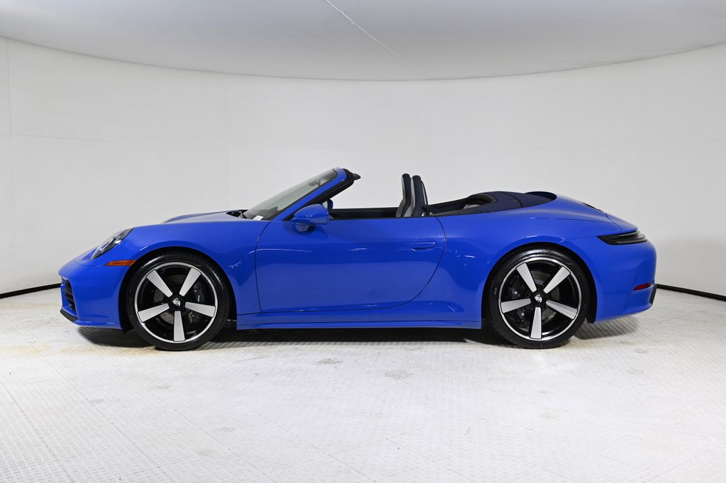 2026 Porsche 911 Cabriolet photo 2