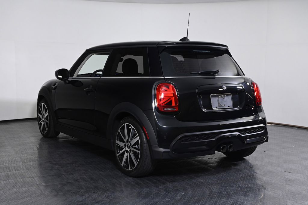 2023 Mini Hardtop 2 Door S photo 3
