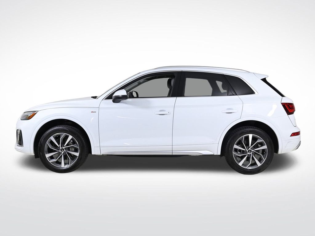 2023 Audi Q5 45 S line Premium photo 2