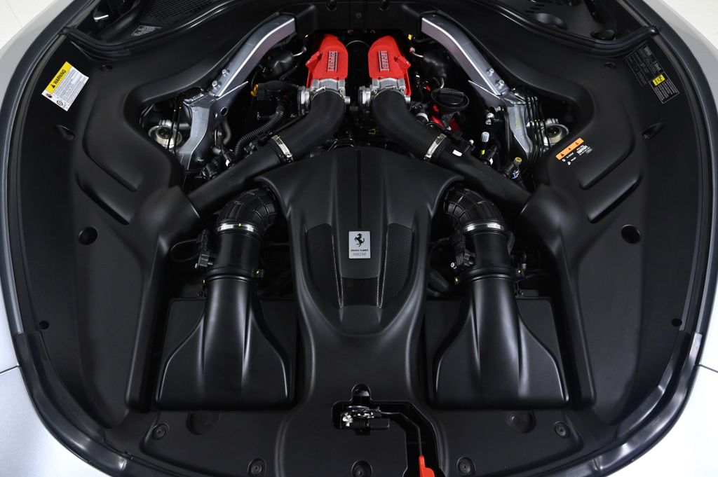 2024 Ferrari Roma Spider Spider Base photo 4