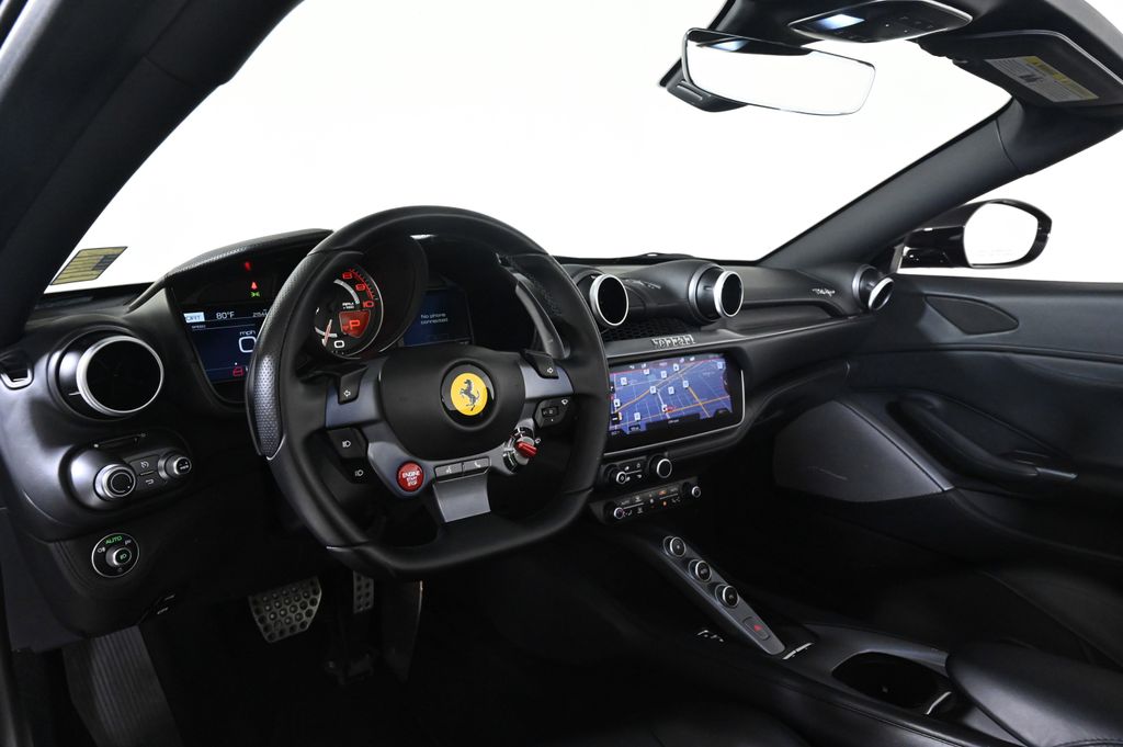 2019 Ferrari Portofino Base photo 3