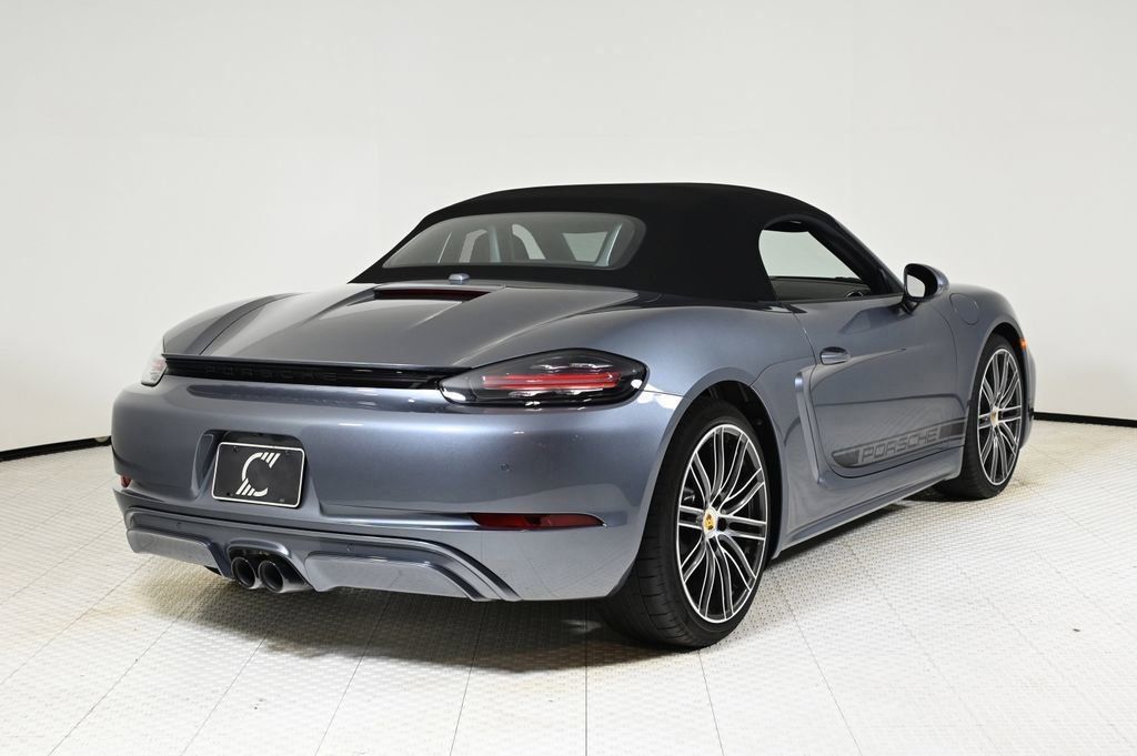 V*様 Porsche Design ブラックブルゾン Evolution of the Porsche Boxster | Weissach