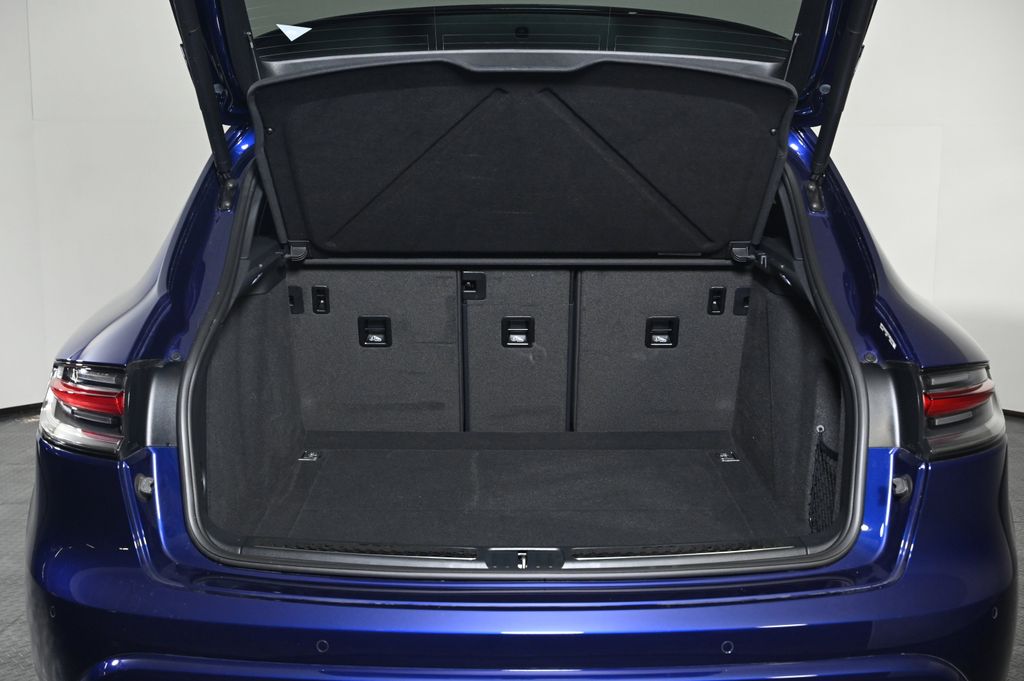 2026 Porsche Macan Base - Photo 29