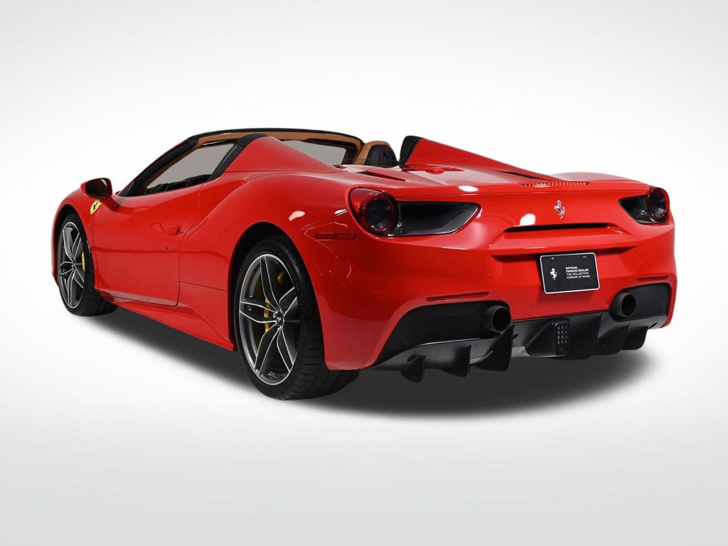 2017 Ferrari 488 Spider photo 2
