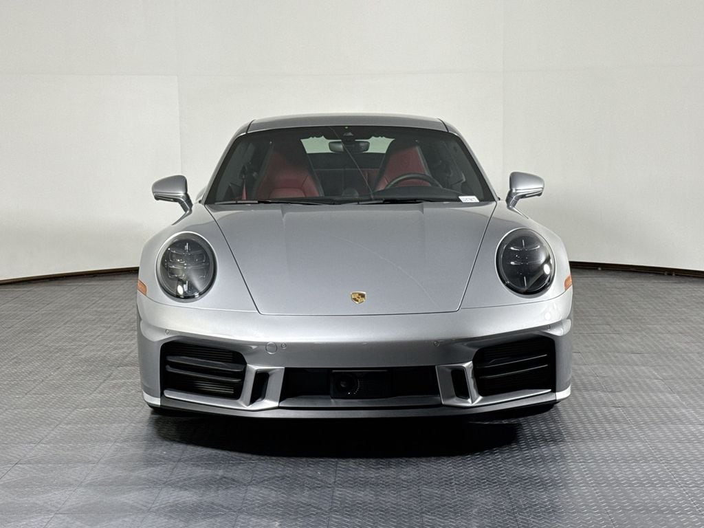 2025 Porsche 911 - Photo 10