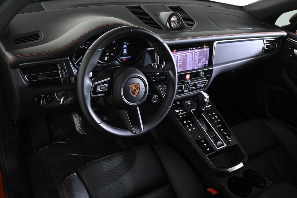 2022 Porsche Macan GTS photo 4