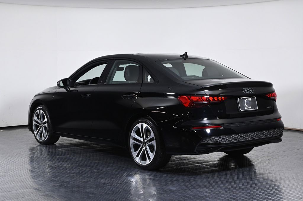 2025 Audi A3 Premium Plus 40 TFSI Quattro photo 3