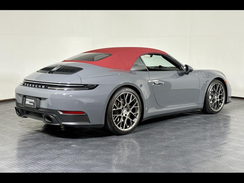 2025 Porsche 911 - Photo 7