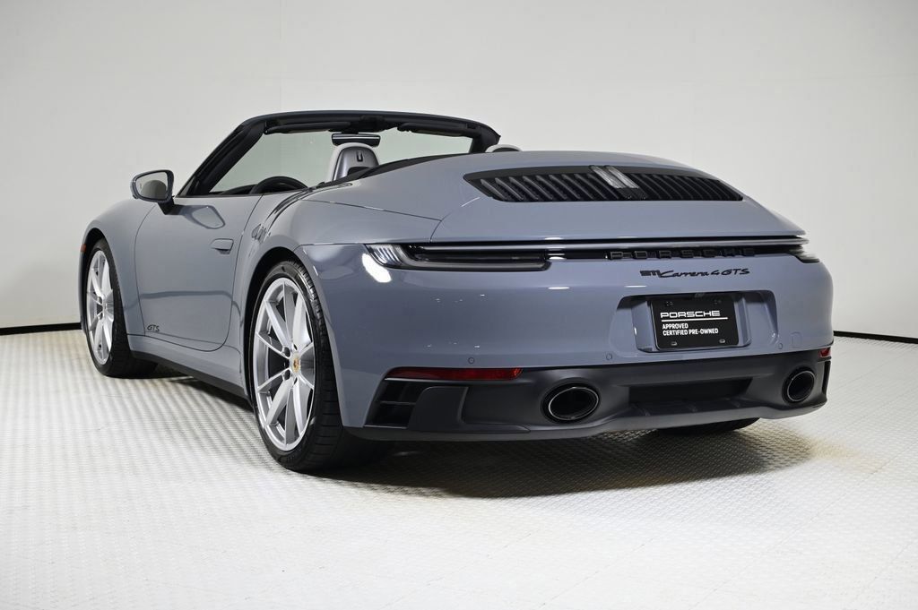 2024 Porsche 911 4 GTS photo 3