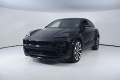 2026 Porsche Macan Electric Turbo SUV