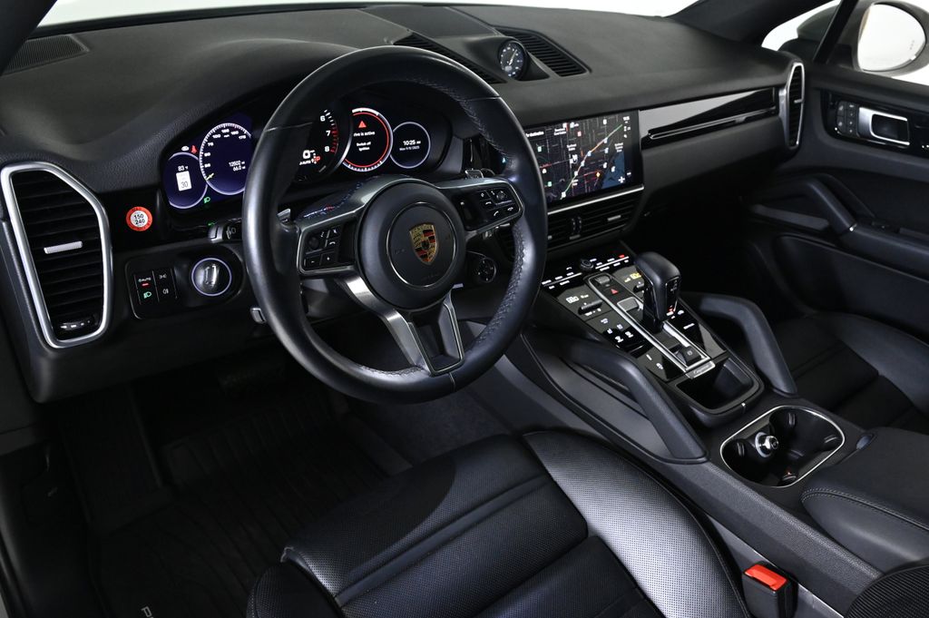 2023 Porsche Cayenne E-Hybrid Coupe photo 4