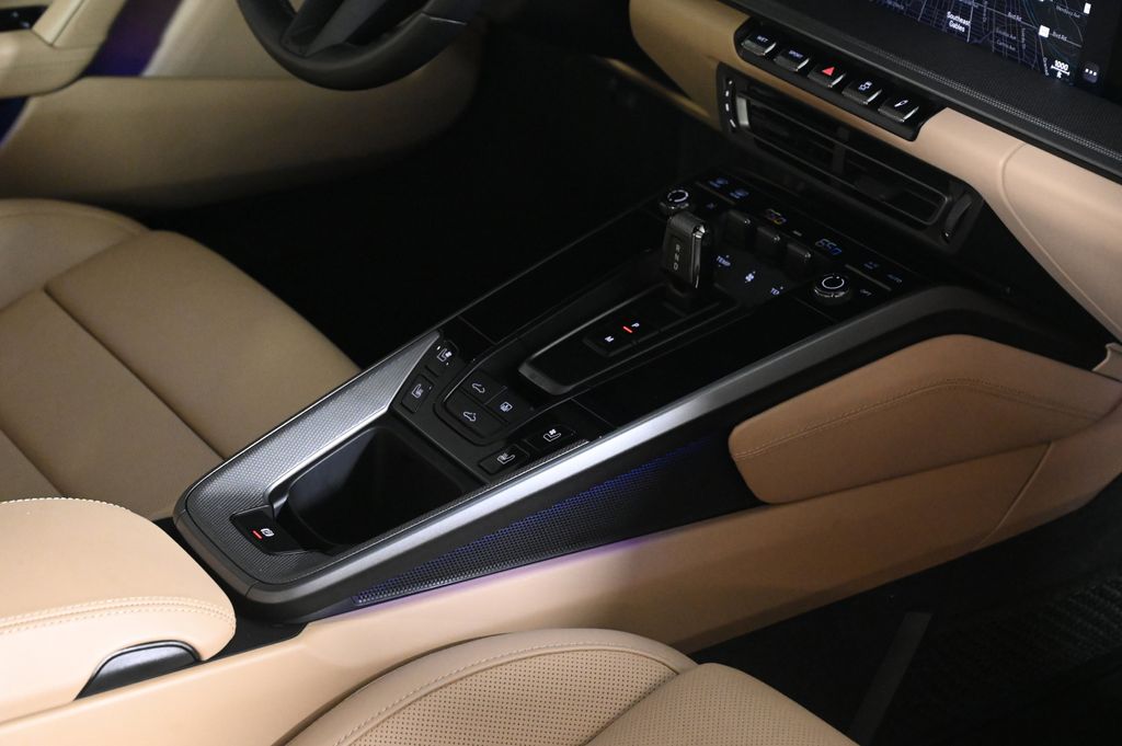 2024 Porsche 911 - Photo 20