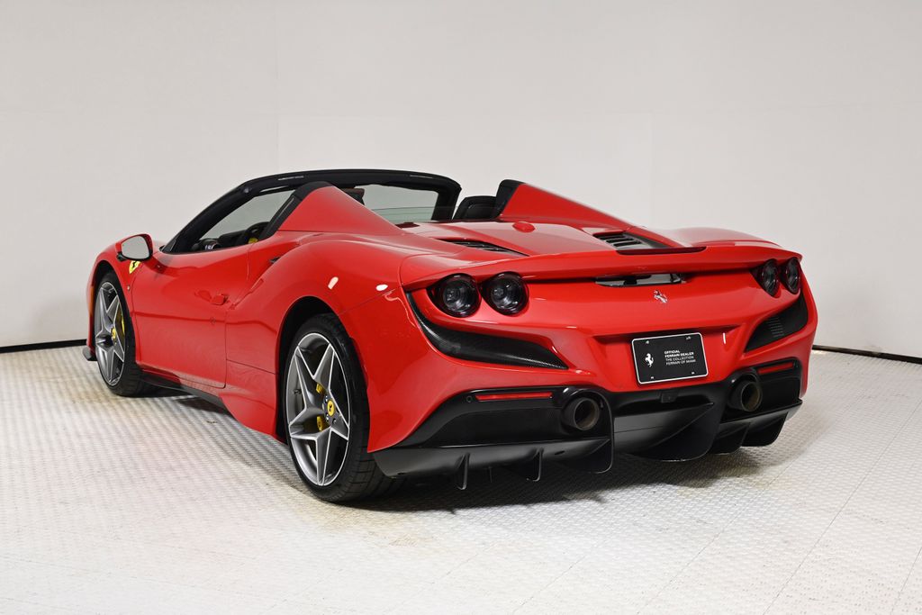 2022 Ferrari F8 Spider Spider Base photo 2