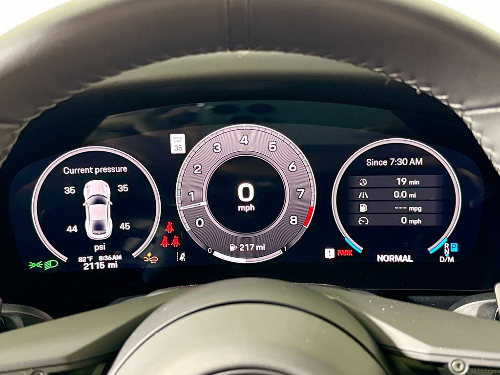 2025 Porsche 911 - Photo 13
