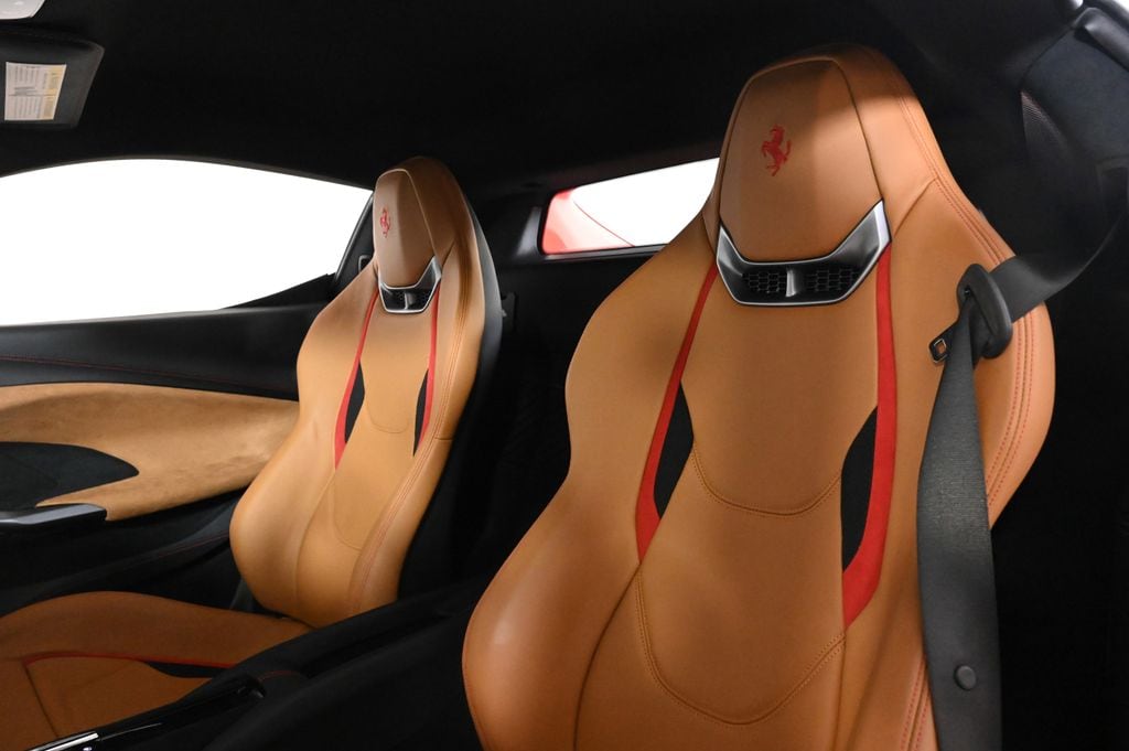 2025 Ferrari 296 GTB photo 4