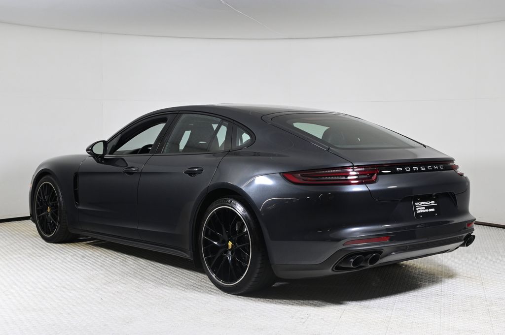 2020 Porsche Panamera Base photo 3
