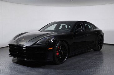 2026 Porsche Panamera GTS Sedan