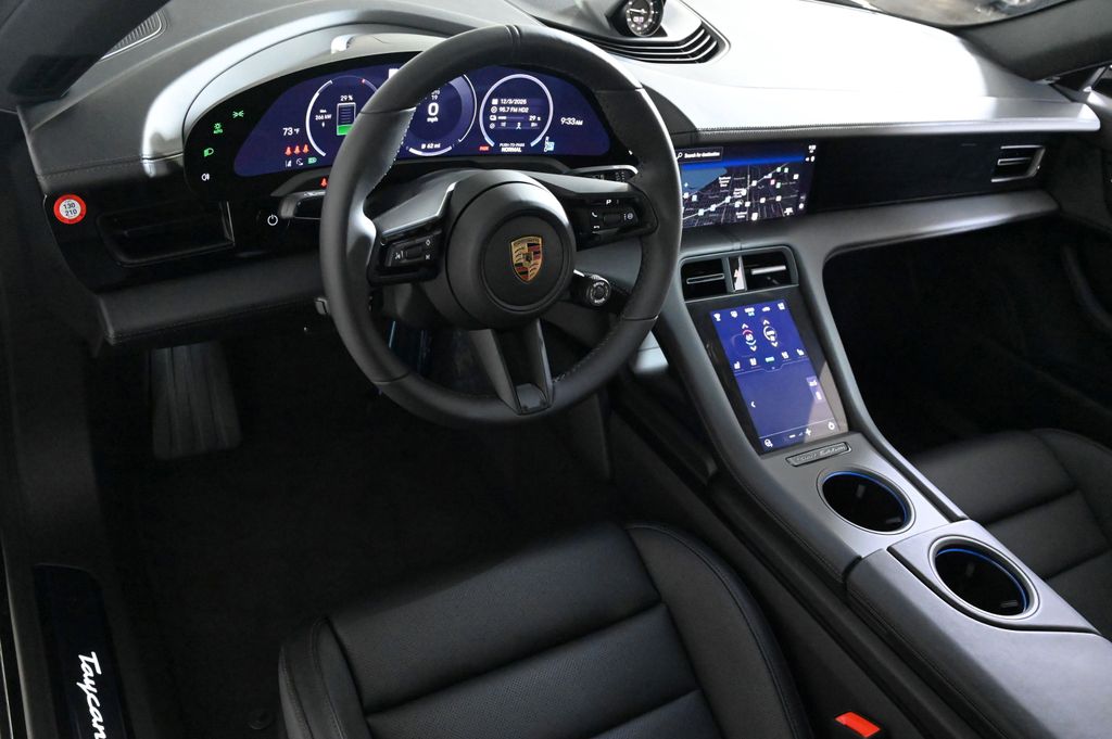 2026 Porsche Taycan 4S photo 4