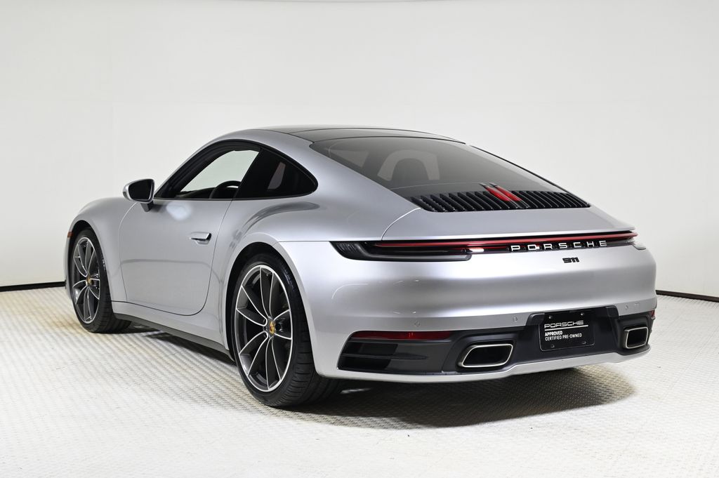 2023 Porsche 911 Coupe photo 3