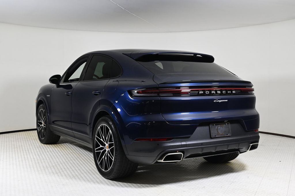 2026 Porsche Cayenne E-Hybrid Coupe photo 3