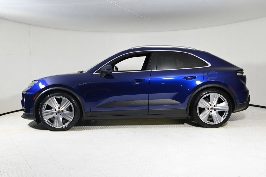 2024 Porsche Macan Electric 4 photo 2
