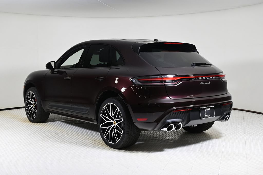 2026 Porsche Macan S photo 3