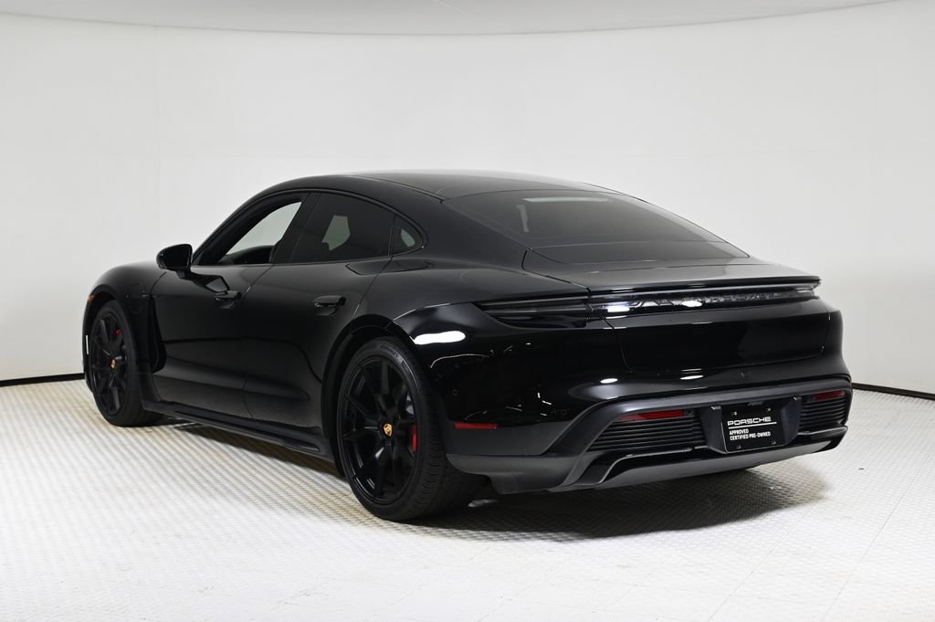 2025 Porsche Taycan 4S photo 3