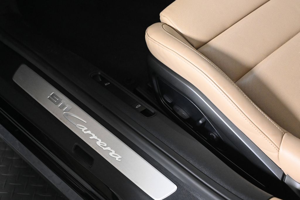 2024 Porsche 911 - Photo 21