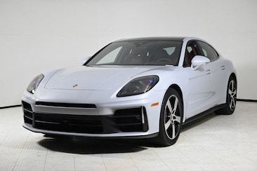 2024 Porsche Panamera 4 Hatchback