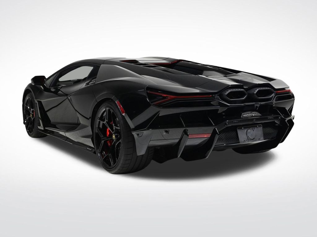 2024 Lamborghini Revuelto photo 3