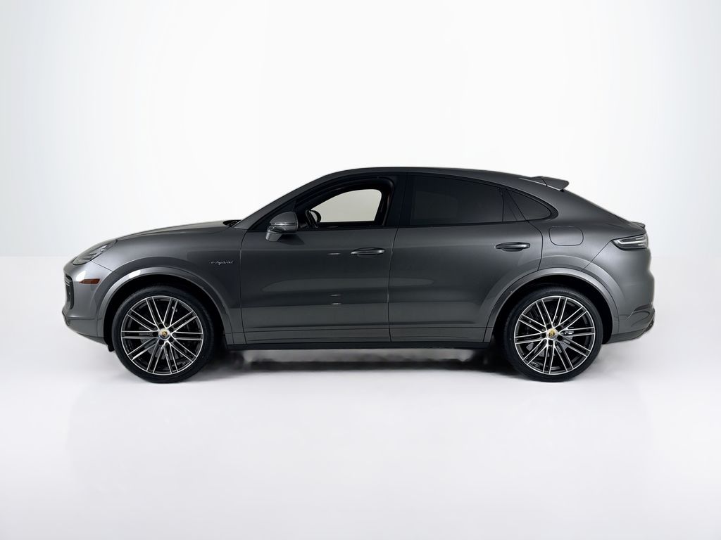 2022 Porsche Cayenne E-Hybrid Coupe Turbo S photo 2