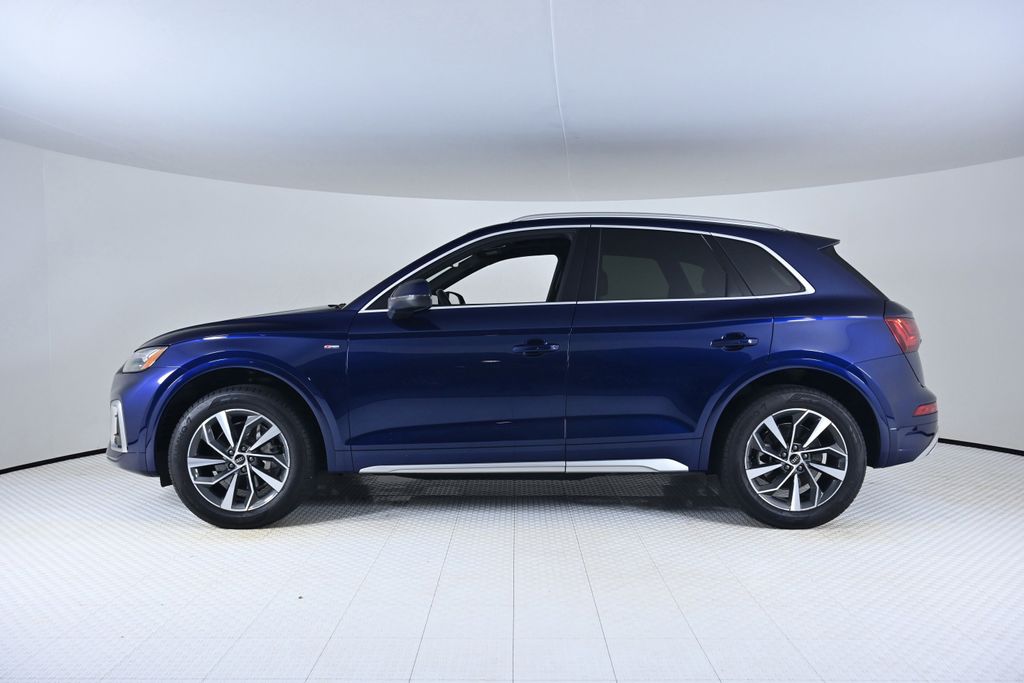 2023 Audi Q5 45 S line Premium photo 2
