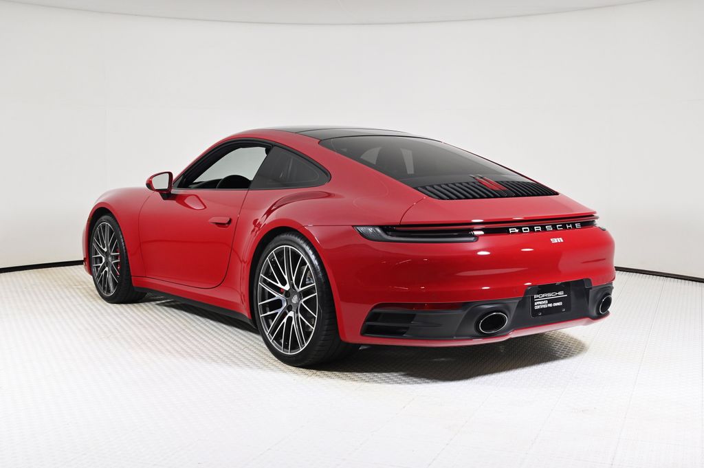 2022 Porsche 911 4S 4 GTS photo 3