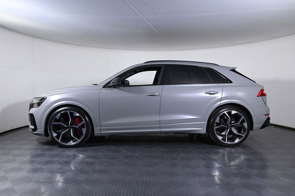 2023 Audi RS Q8 4.0 TFSI quattro photo 3