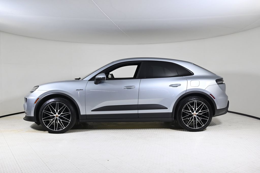 Certified 2025 Porsche Macan Base with VIN WP1AD2XA5SL076314 for sale in Coral Gables, FL