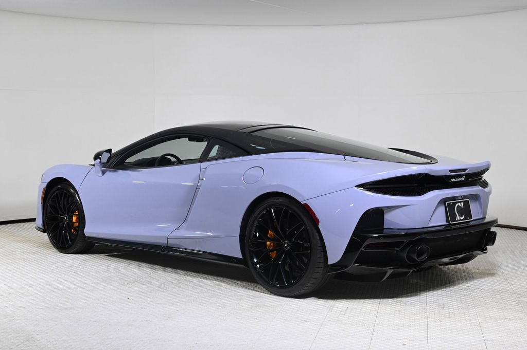 2023 Mclaren GT photo 3