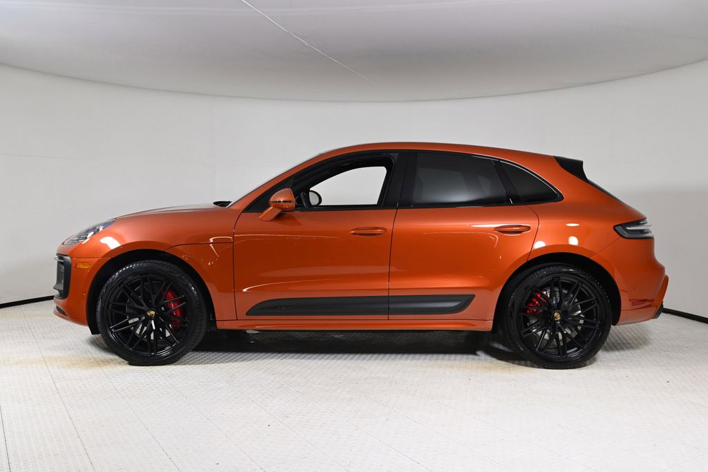 2022 Porsche Macan GTS photo 2