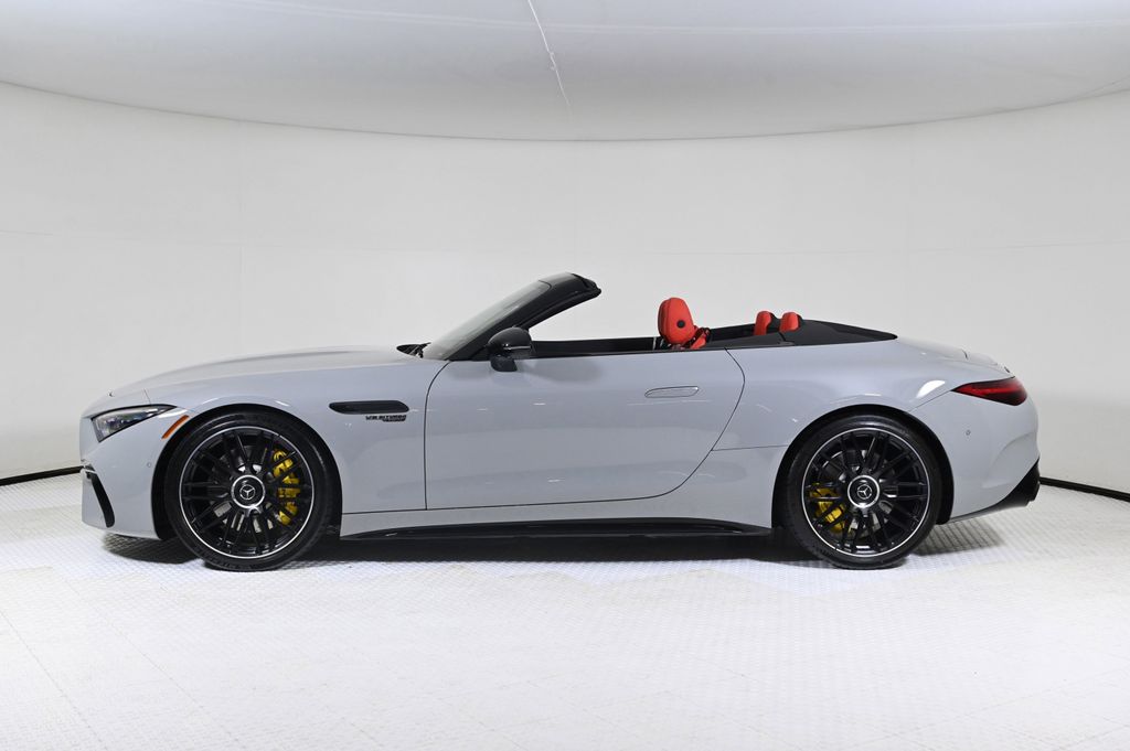 2022 Mercedes Benz SL AMG 63 photo 2