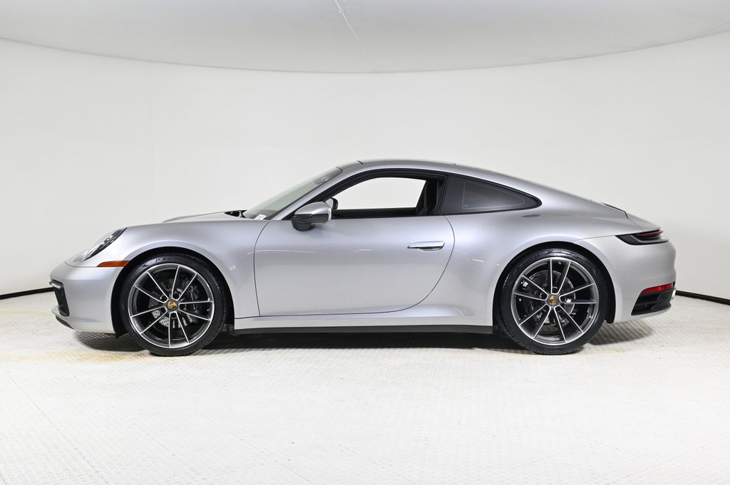 2023 Porsche 911 Coupe photo 2