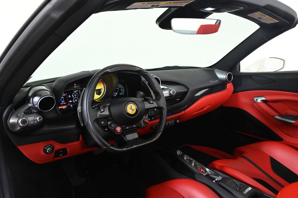2021 Ferrari F8 Spider photo 3