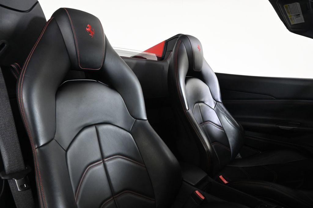 2018 Ferrari 488 Spider photo 4