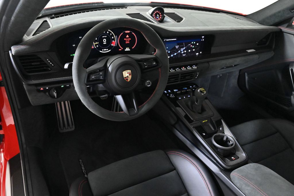 2026 Porsche 911 GT3 Touring photo 4