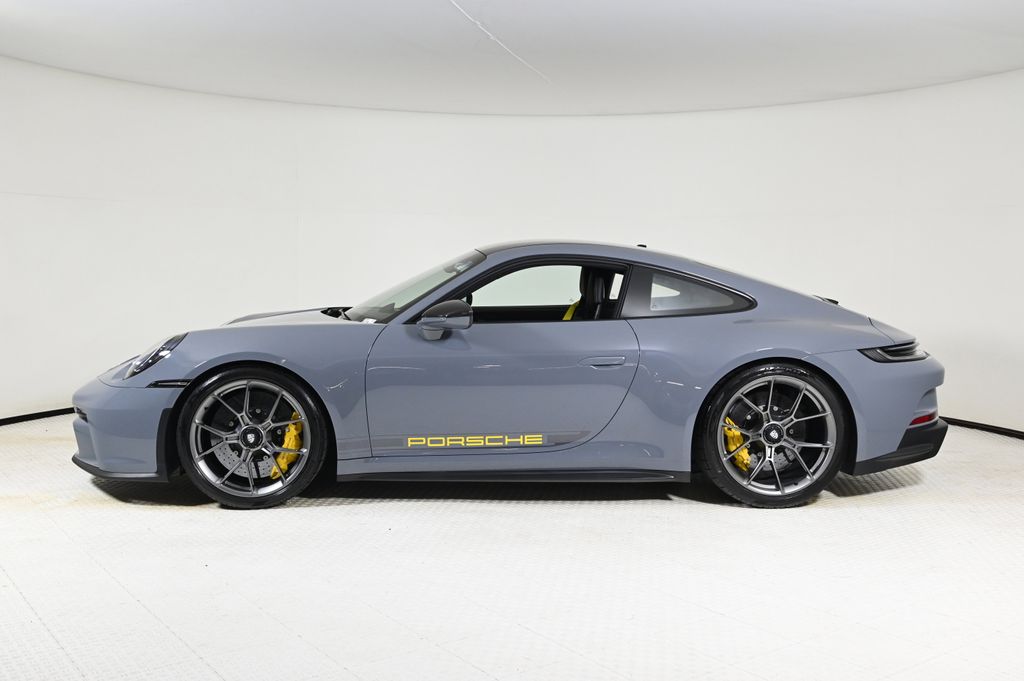 2023 Porsche 911 GT3 photo 2