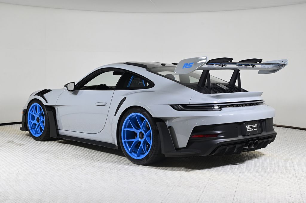 2025 Porsche 911 GT3 RS photo 3