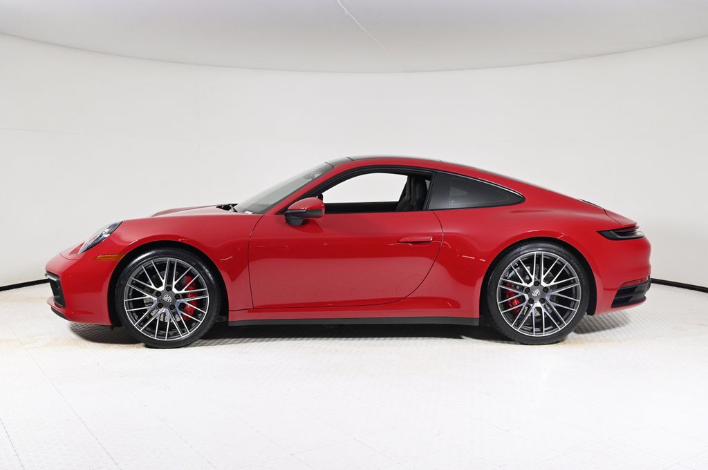 2022 Porsche 911 4S 4 GTS photo 2