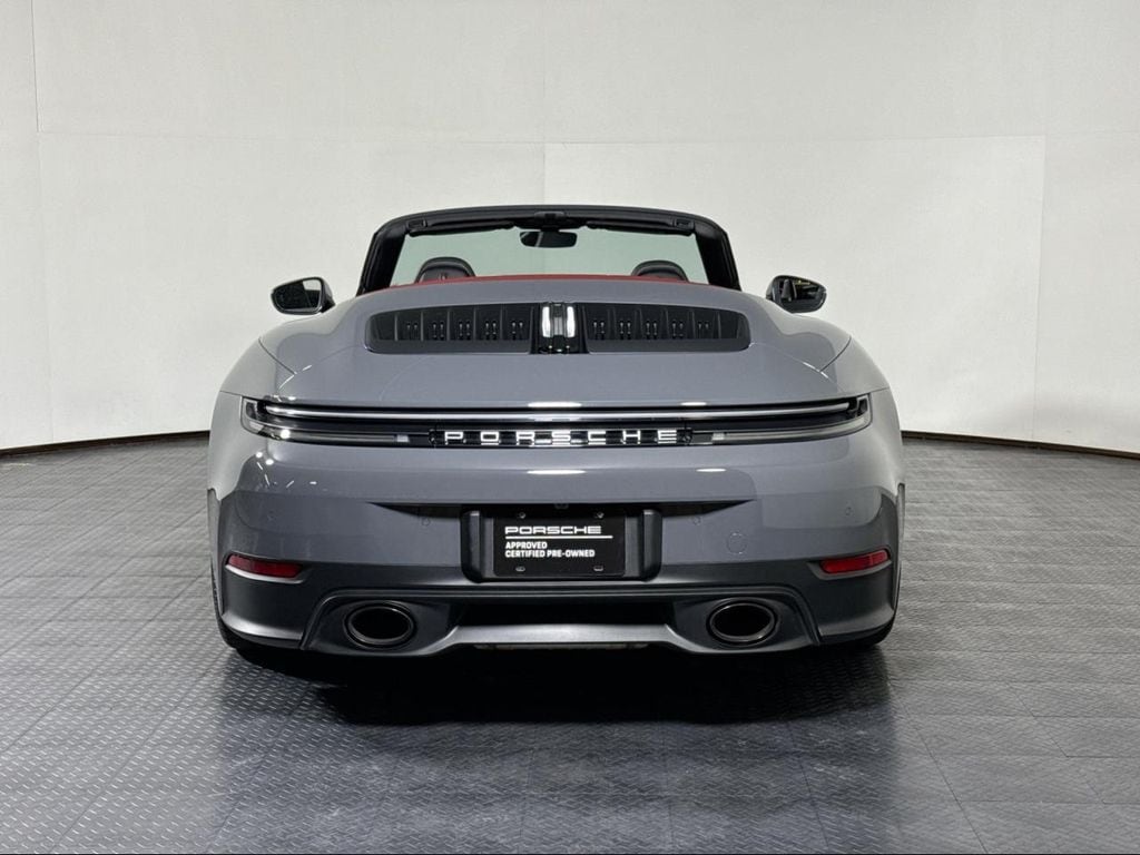 2025 Porsche 911 - Photo 6
