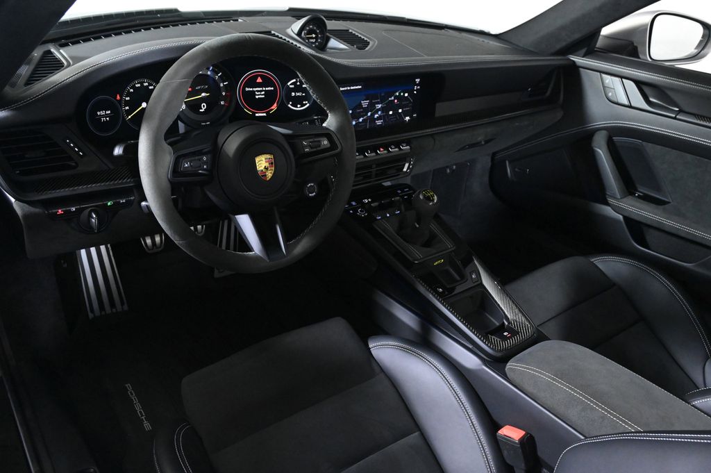 2022 Porsche 911 GT3 Touring photo 4