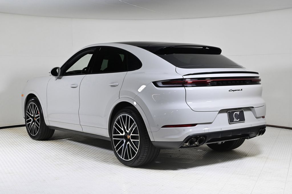 2026 Porsche Cayenne Coupe S photo 3