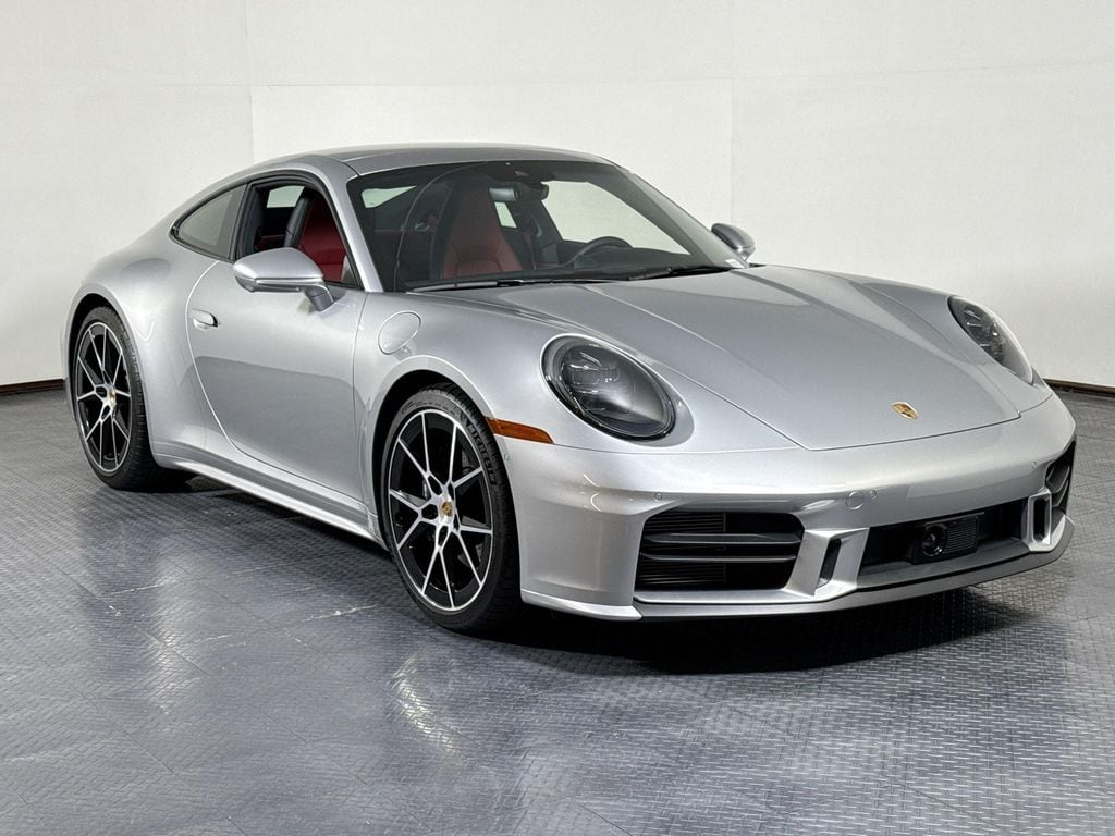 2025 Porsche 911 - Photo 9