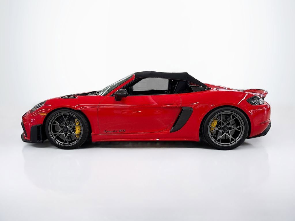 2025 Porsche 718 Spyder photo 2